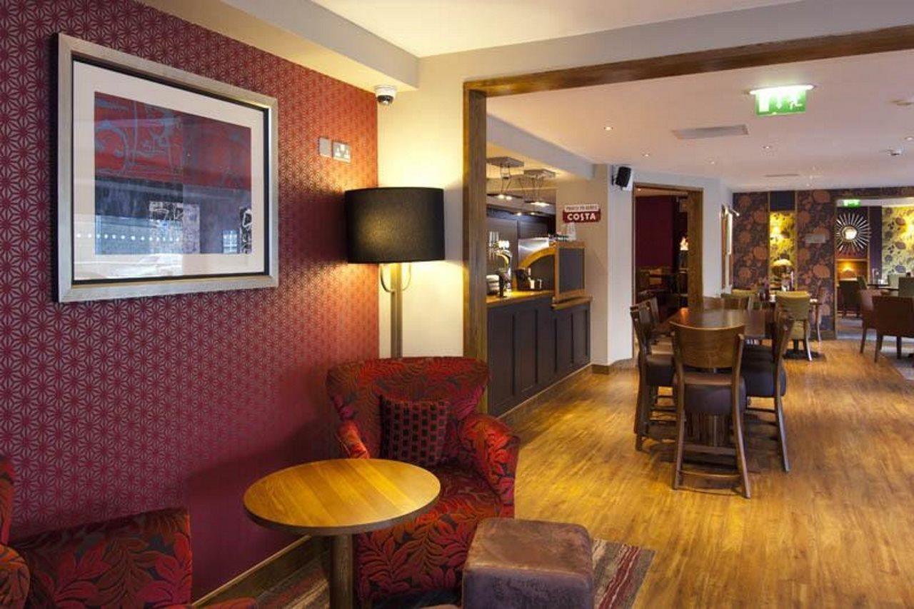 Premier Inn Bradford Central Buitenkant foto