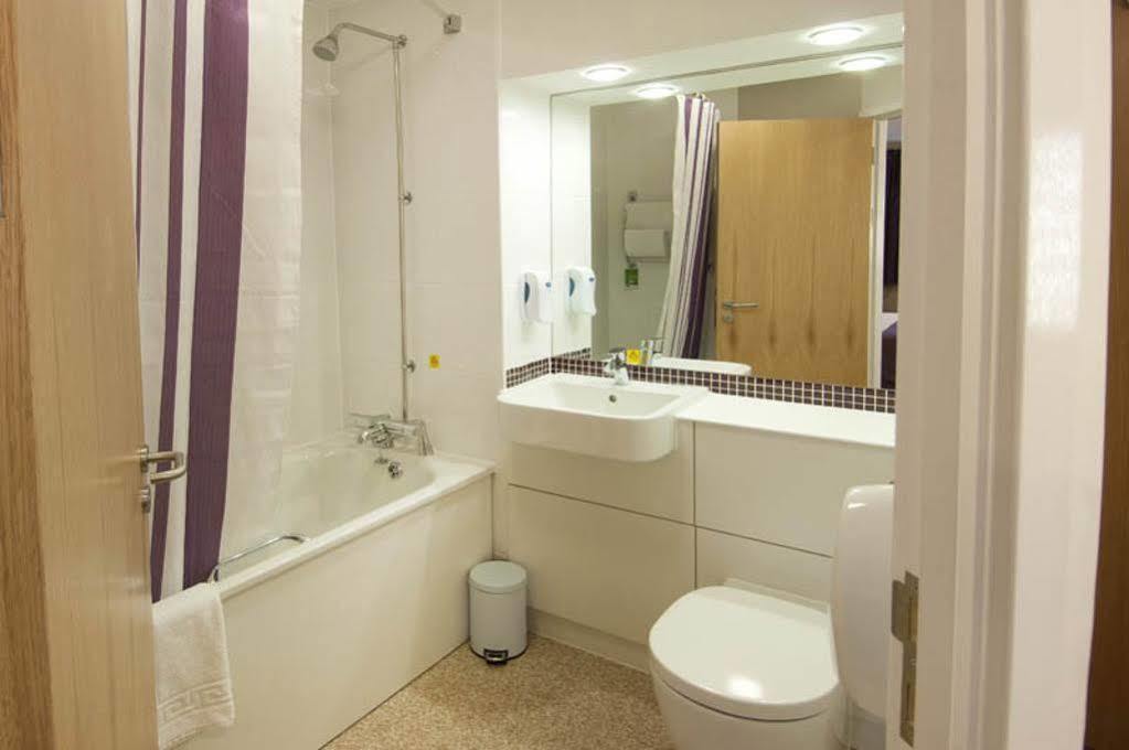 Premier Inn Bradford Central Buitenkant foto